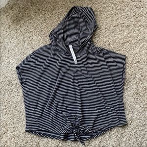 Lululemon cropped top